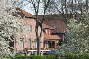 Hotel Restaurant de Roosterhoeve voted  best hotel in Roosteren