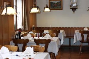 Hotel Restaurant Koi-Gartenteich Hausernmoos Image