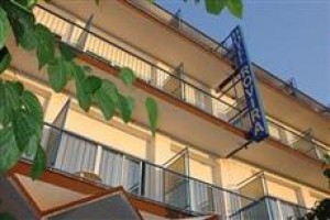 Hotel Rovira Tossa De Mar Image