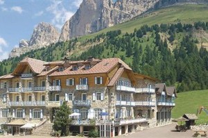 Hotel Savoy Vigo di Fassa Image