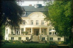 Hotel Schloss Teutschenthal Image