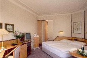 Senator Hotel Hamburg Image
