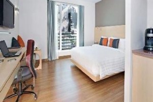 Hotel Solo Sukhumvit 2 Image