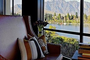 St Moritz Queenstown voted 7th best hotel in Queenstown