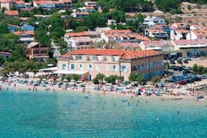 Hotel Tamaris voted 7th best hotel in Baska