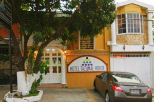 Hotel Tazumal House Image