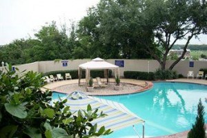 Hotel Trinity InnSuites Fort Worth / DFW Image