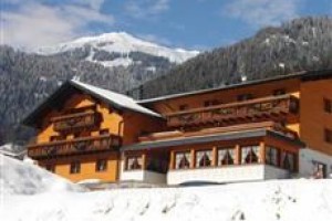 Hotel Vallula Image