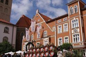 Hotel und Gaststatte zum Erdinger Weisbrau voted 4th best hotel in Erding