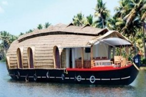 House Boat-Skylark Image