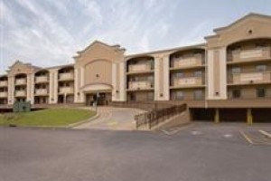 Howard Johnson Express Inn Parsippany Image