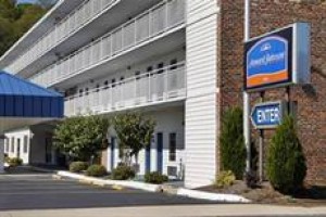 Howard Johnson Express Staunton voted 7th best hotel in Staunton