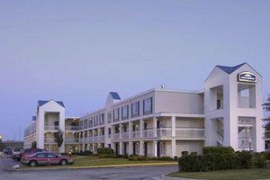 Howard Johnson Cleveland Airport Image