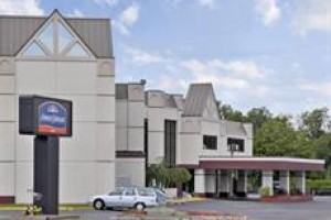 Howard Johnson Hotel East Lansing Image