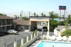 Howard Johnson Express Inn & Suites - Orange Image