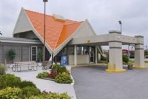 Budget Host Inn & Suites Lancaster (Pennsylvania) Image