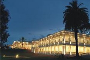 Howard Johnson Sierras Hotel & Casino Image