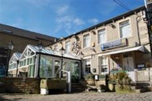 Huddersfield Central Lodge Image