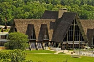 Hueston Woods Lodge and Conference Center voted  best hotel in College Corner