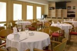 Leuka Hotel Image