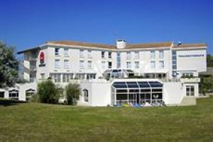 Ibis Chatelaillon Plage Image