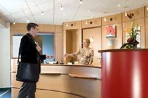 Ibis Laval Le Relais d'Armor Hotel Change Image