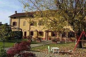 Il Pioppo e La Fonte Bed & Breakfast Castello d'Agogna voted  best hotel in Castello d'Agogna