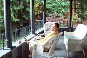 Illahee Manor Bed and Breakfast Image