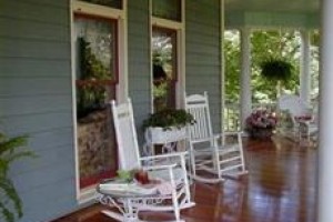 Inn at Iris Meadows Image