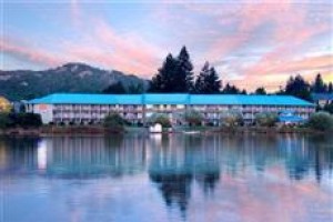 The Inn on Long Lake voted  best hotel in Nanaimo
