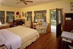 The Inn & Spa at Cedar Falls Image