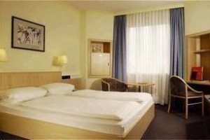InterCity Hotel Freiburg Image