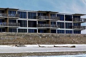 Island House Image