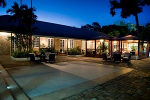 Island Inn Hotel Saint Michael Image