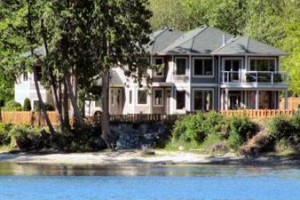 Island Vacation Homes - Seacliff voted  best hotel in Shirley 