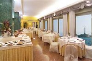 Jolly Hotel Messina Image