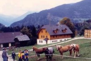 Jugendgastehaus Strechau Hutte Image