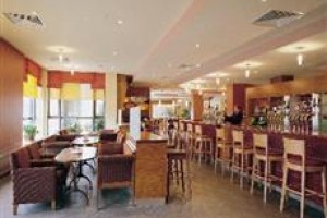 Jurys Inn Custom House Image