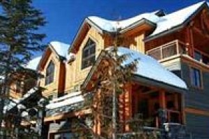 Canadian Mountain Lodging at Kicking Horse Mountain Resort Image