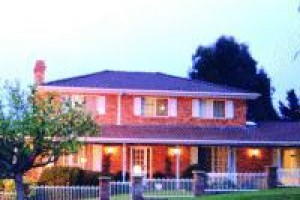 Kinross Inn voted 4th best hotel in Cooma