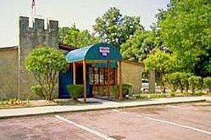 Battle Creek Knights Inn Image