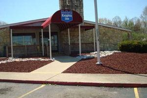 Corbin Knights Inn Image