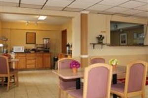 Econo Lodge Hays Image