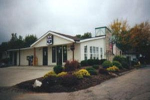 Knights Inn Dayton North Image