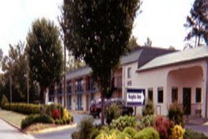 Knights Inn Perry (Georgia) voted 9th best hotel in Perry 