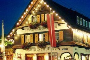 Kofflers Heuriger Hotel Karlsruhe Image
