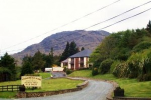 Kylemore Pass Hotel Image