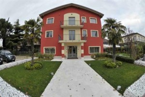 La Grotta Hotel Image