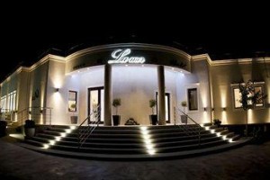 La Mer Deluxe Hotel, Spa Resort & Conference Center Image
