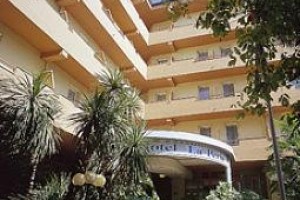 La Perla Hotel Garda Image